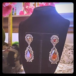 Earrings marquee